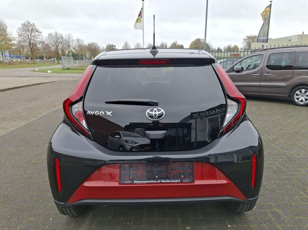 Toyota Aygo X 1.0 VVT-i 53 kW image number 3