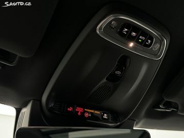 Car image 33