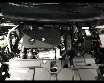 Car image 40