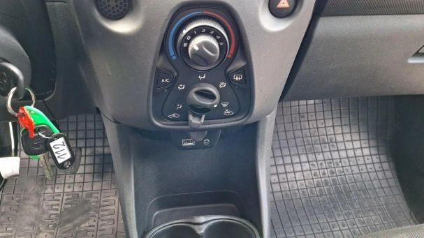 Toyota Aygo 53 kW image number 14