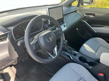 Car image 11