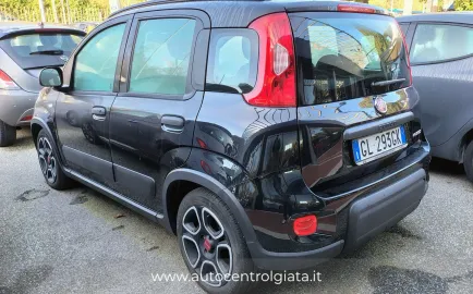 Car image 4