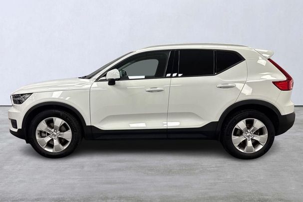 Volvo XC40 B4 Momentum 147 kW image number 5