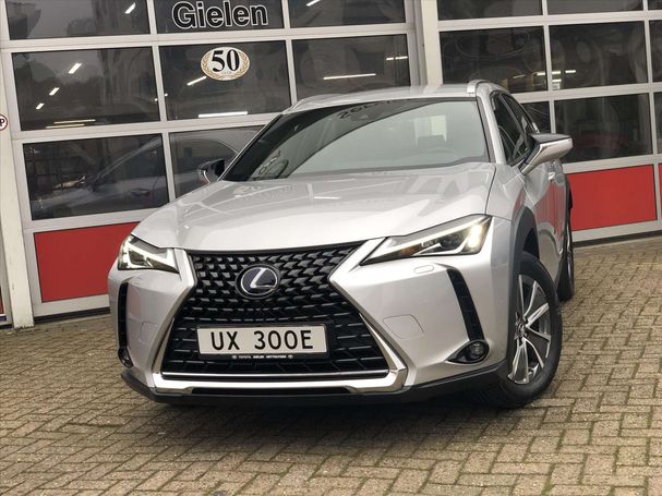 Lexus UX 300e 150 kW image number 38