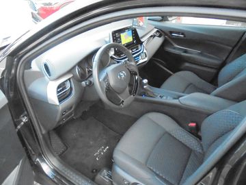 Car image 9