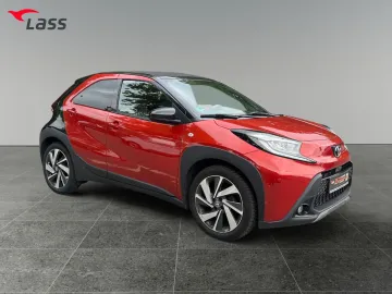 Car image 2