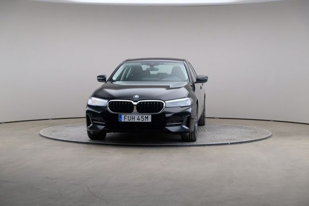 BMW 520d xDrive 140 kW image number 2