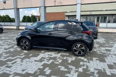 Car image 3