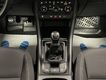 Car image 21