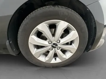 Car image 31