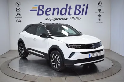 Car image 2
