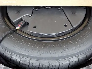 Car image 31
