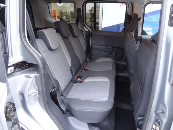 Ford Tourneo Courier 1.0 Titanium 92 kW image number 26