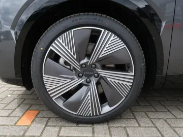 Car image 42