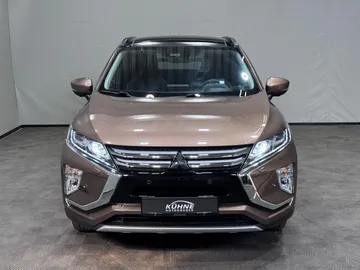Car image 26