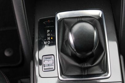 Car image 26