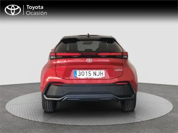 Car image 3