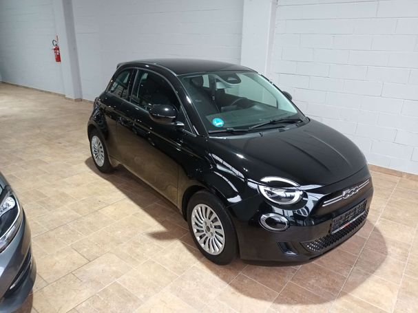 Fiat 500 e 70 kW image number 9