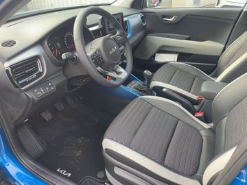 Car image 12