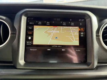 Car image 29
