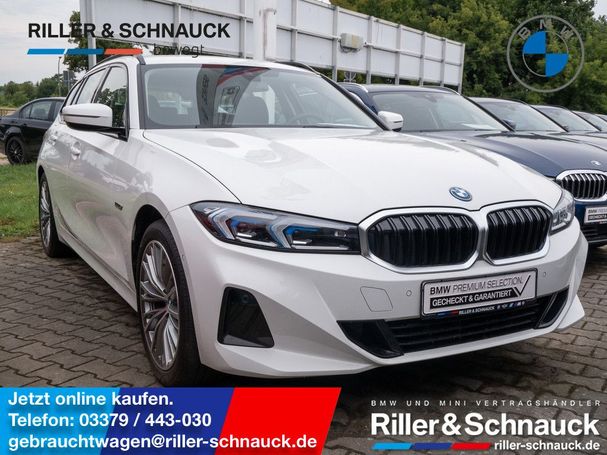 BMW 330e Touring xDrive 215 kW image number 1