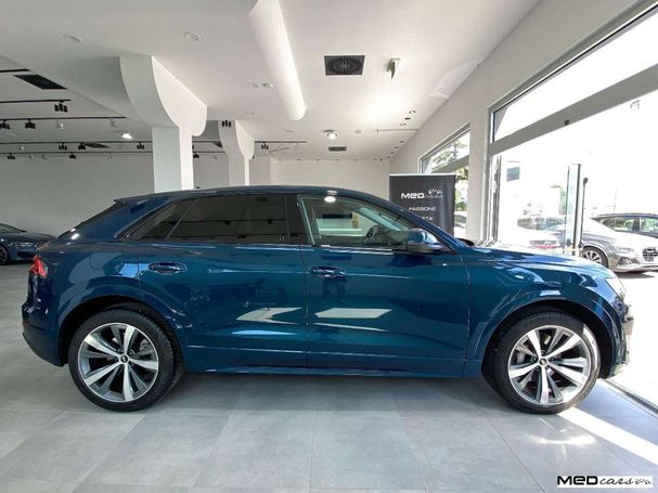 Audi Q8 55 TFSI Sport 280 kW image number 2