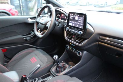 Car image 23