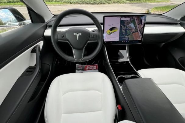 Tesla Model 3 Long Range AWD Dual Motor 258 kW image number 19