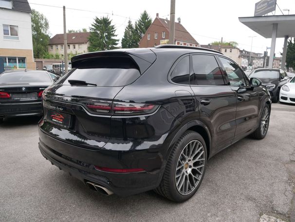 Porsche Cayenne Turbo 404 kW image number 2