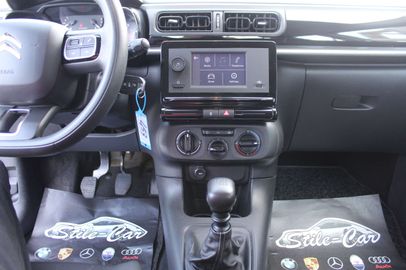 Car image 29