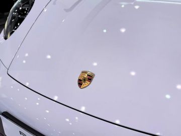 Car image 33