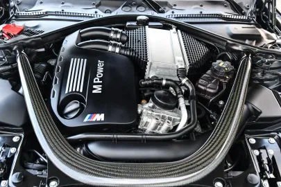 Car image 40