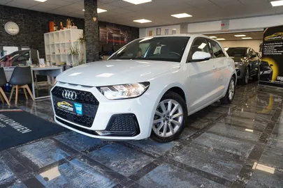 Car image 1