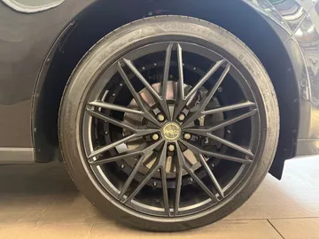 Car image 31