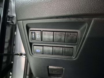 Car image 38