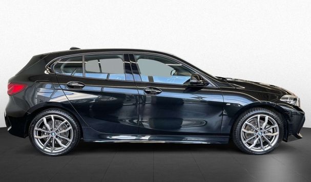 BMW 120i M Sport 131 kW image number 3