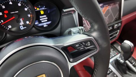 Car image 33