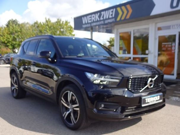 Volvo XC40 R Plug-in T4 Design 155 kW image number 8