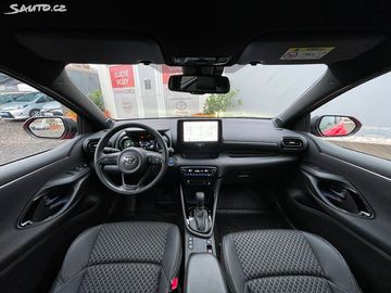 Car image 14