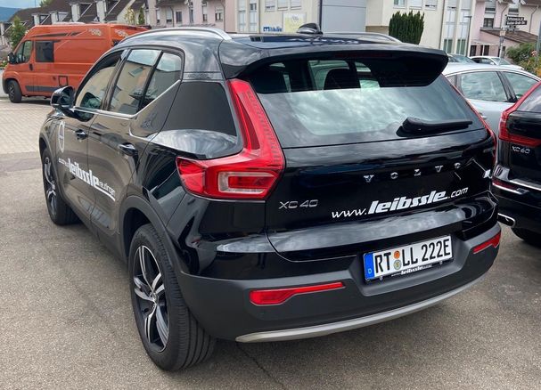 Volvo XC40 AWD Ultimate 300 kW image number 2