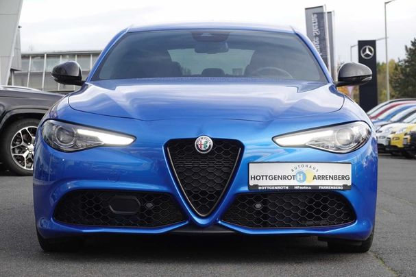 Alfa Romeo Giulia 2.0 Turbo 16V Veloce 206 kW image number 2