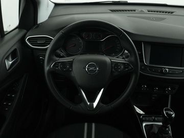 Car image 30