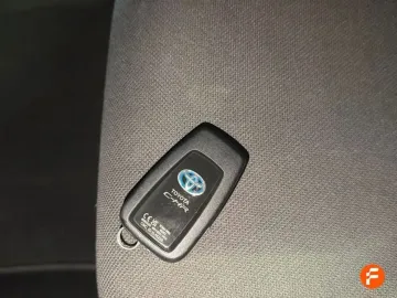 Car image 24