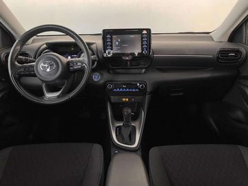 Car image 9