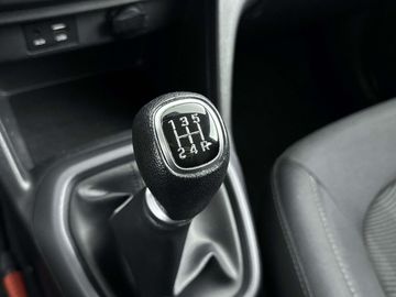 Car image 24