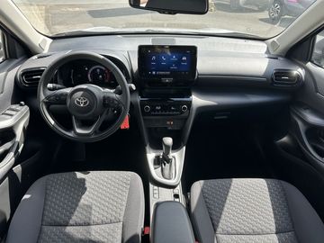 Car image 10