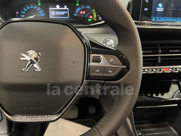 Peugeot 208 136 Allure 100 kW image number 19