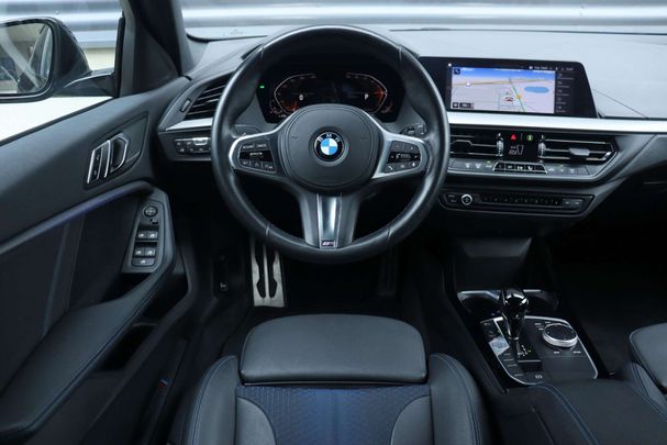 BMW 118i 100 kW image number 9