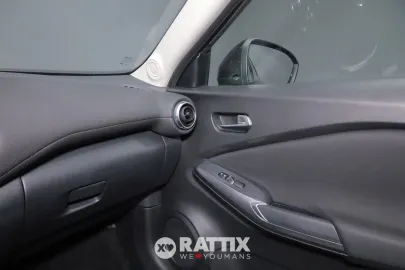 Car image 28