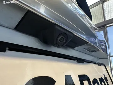 Car image 34